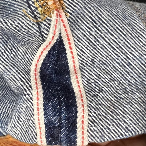 Levi’s 501 White Oak Cone Denim Distressed Button Fly Jeans Shorts Size 27 - Picture 8 of 9